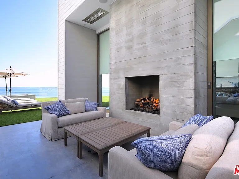 23956 Malibu Rd — Photo 10
