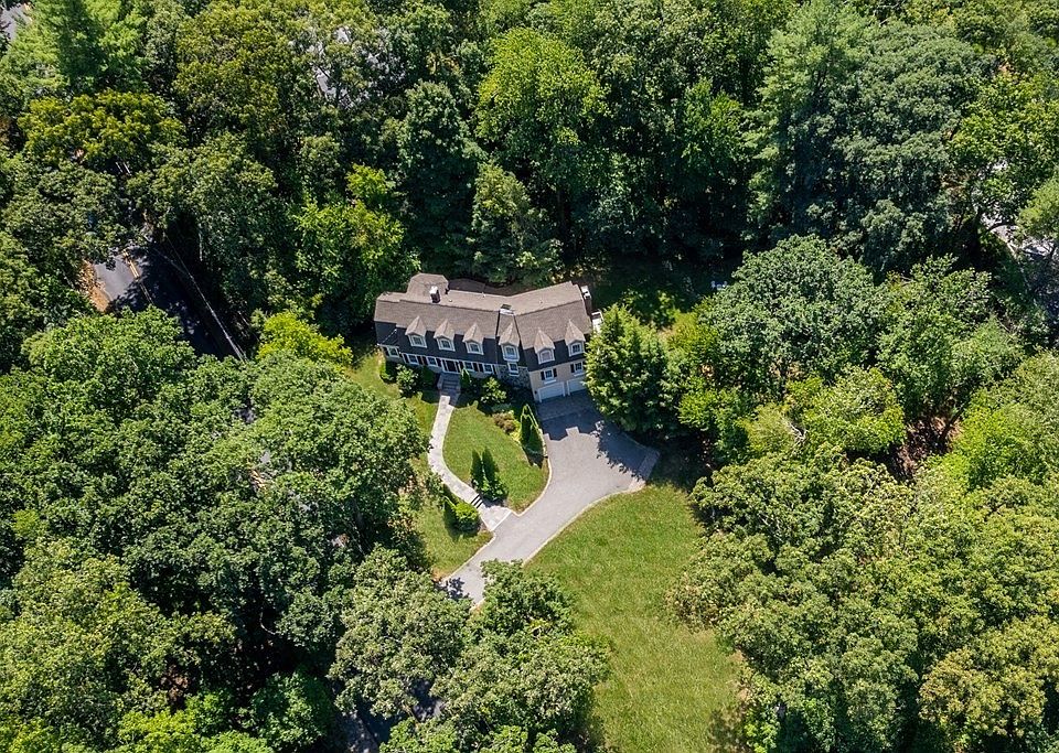 75 Newton St, Weston, MA 02493 Zillow