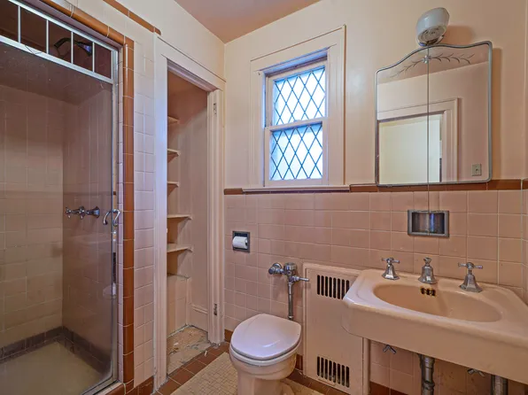 60-14 60th Avenue image 23 of 26