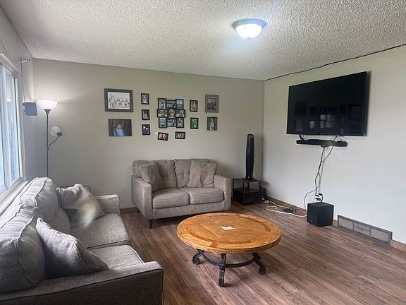 3rd image of 1804 Dundee Dr