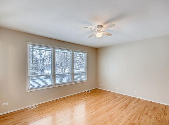 4th image of 222 Flagstaff Dr