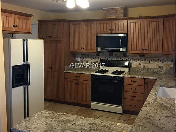 4th image of 7024 Alta Dr