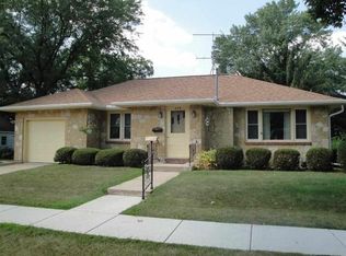 235 1st St, Prairie Du Sac, WI 53578