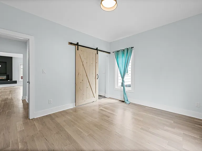 2045 Glenwood Ave SE — Photo 23