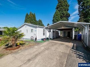 2374 Greentree Ct NE, Salem, OR 97305