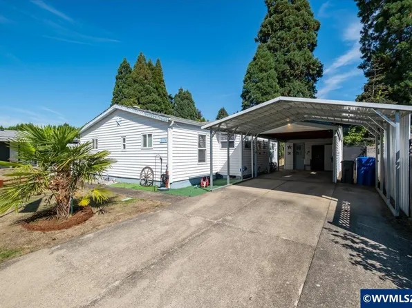 2374 Greentree Ct NE, Salem, OR 97305