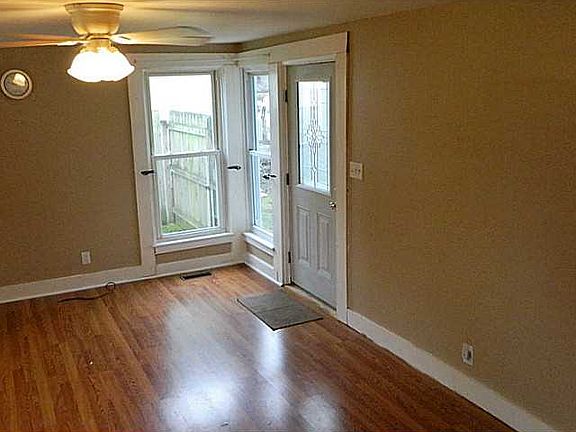 3rd image of 216 W Ward St