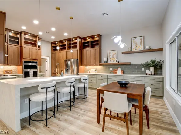 2837 Billy Casper Dr, Las Vegas, NV 89134