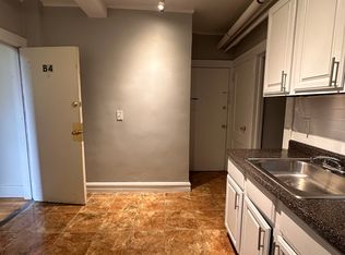 148 Halsted St #B4, East Orange, NJ 07018