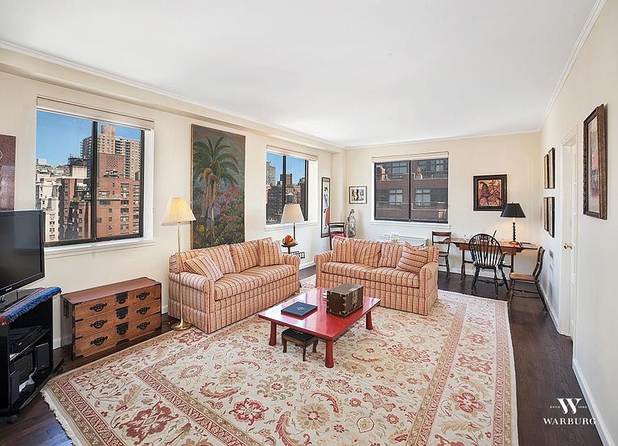 1st image of 131 E 81st St APT 14A