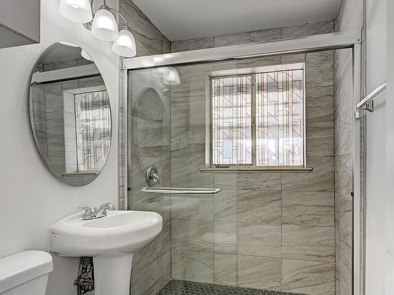 3573 N Leyden St — Photo 5