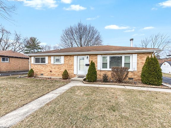 2nd image of 406 White Oak Dr