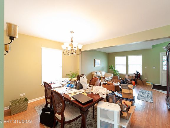 4th image of 2530 Fairfax Ln