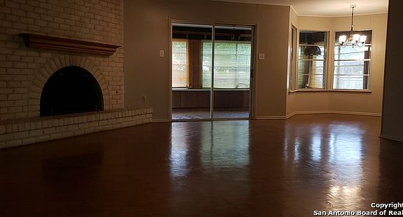 4th image of 668 Richfield Dr