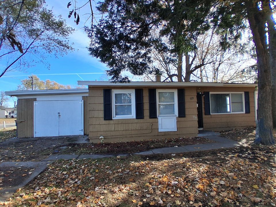 1st image of 619 Plum St