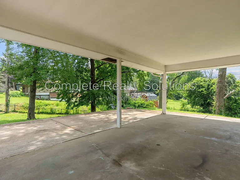 5661 Bermuda Dr — Photo 30