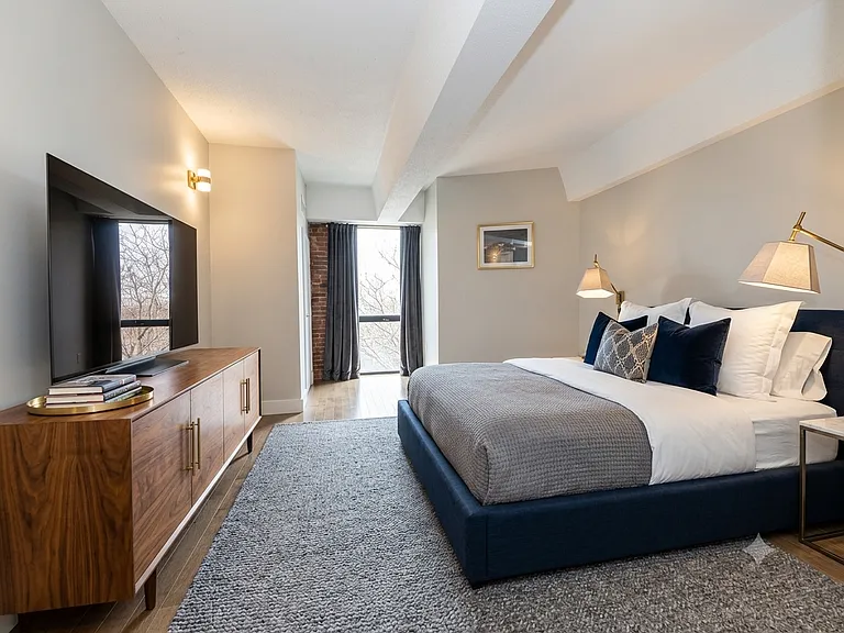 42 8th St #4414 — Photo 3