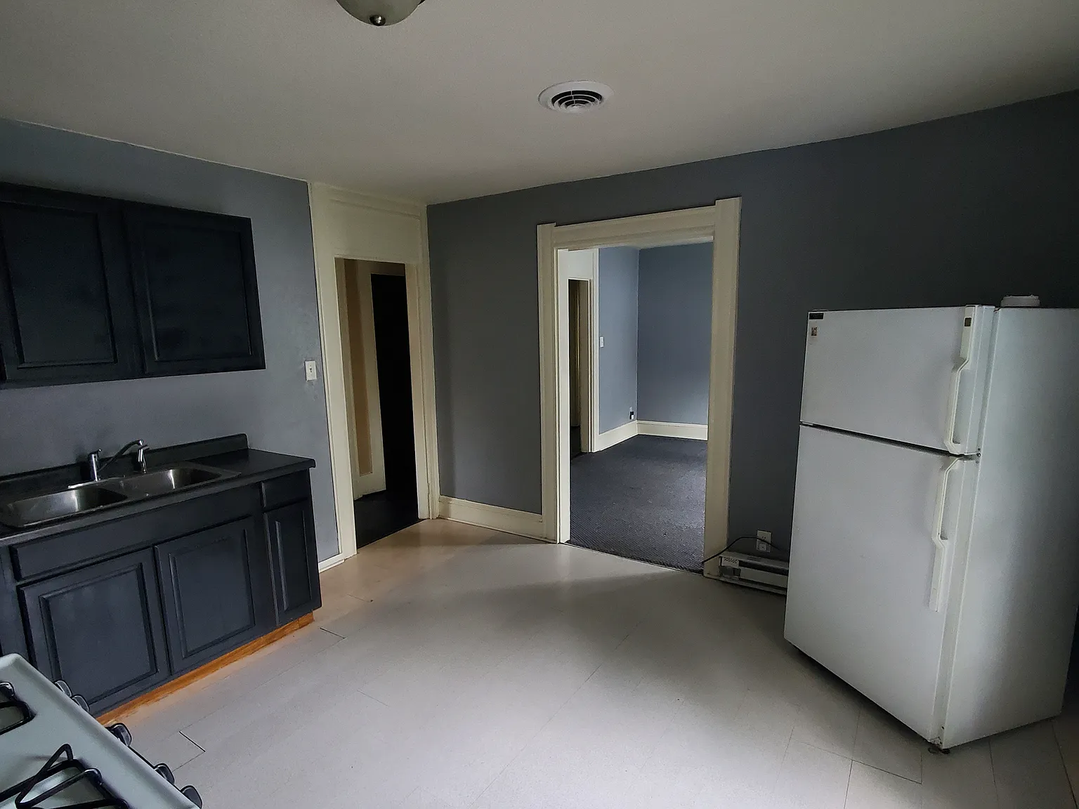 2 bed, $800 — Photo 1