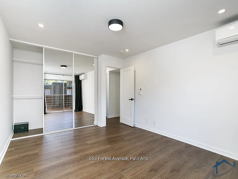 653 Forest Ave — Photo 10