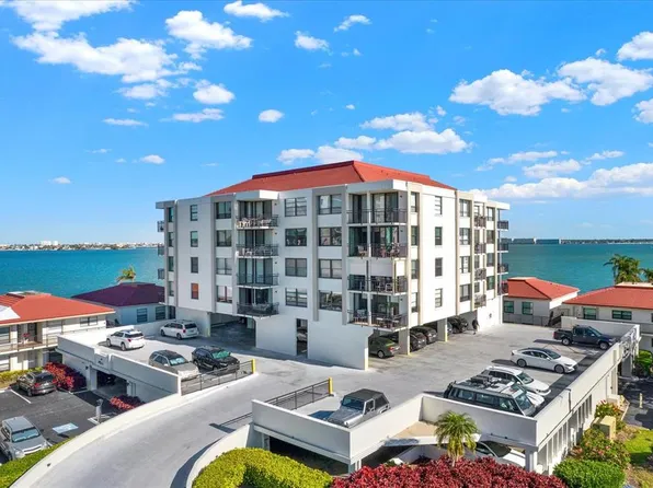 6211 Sun Blvd APT 404, Saint Petersburg, FL 33715