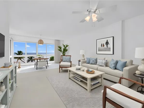 2121 Gulf Shore BLVD N #203, NAPLES, FL 34102