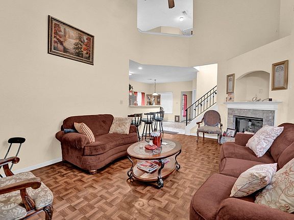 4th image of 7943 Baymeadow Cir S