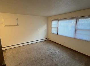 910 Lynde Dr NE #104, Minneapolis, MN 55432