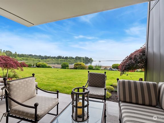 2nd image of 9727 NE Juanita Drive #104