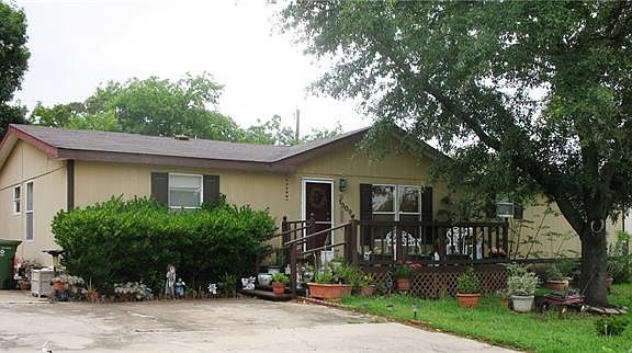 2nd image of 1309 Honeysuckle Dr