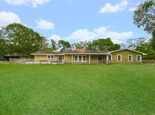 3879 County Road 382, Louise, TX 77455