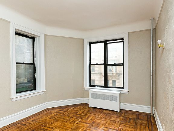 3rd image of 148 Hancock St APT 2C