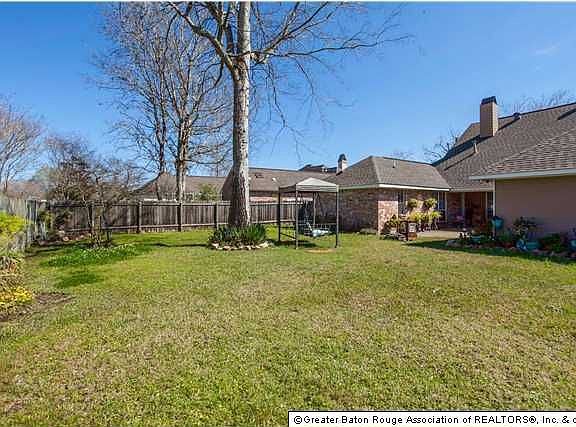 3rd image of 17663 Chancellorsville Ave