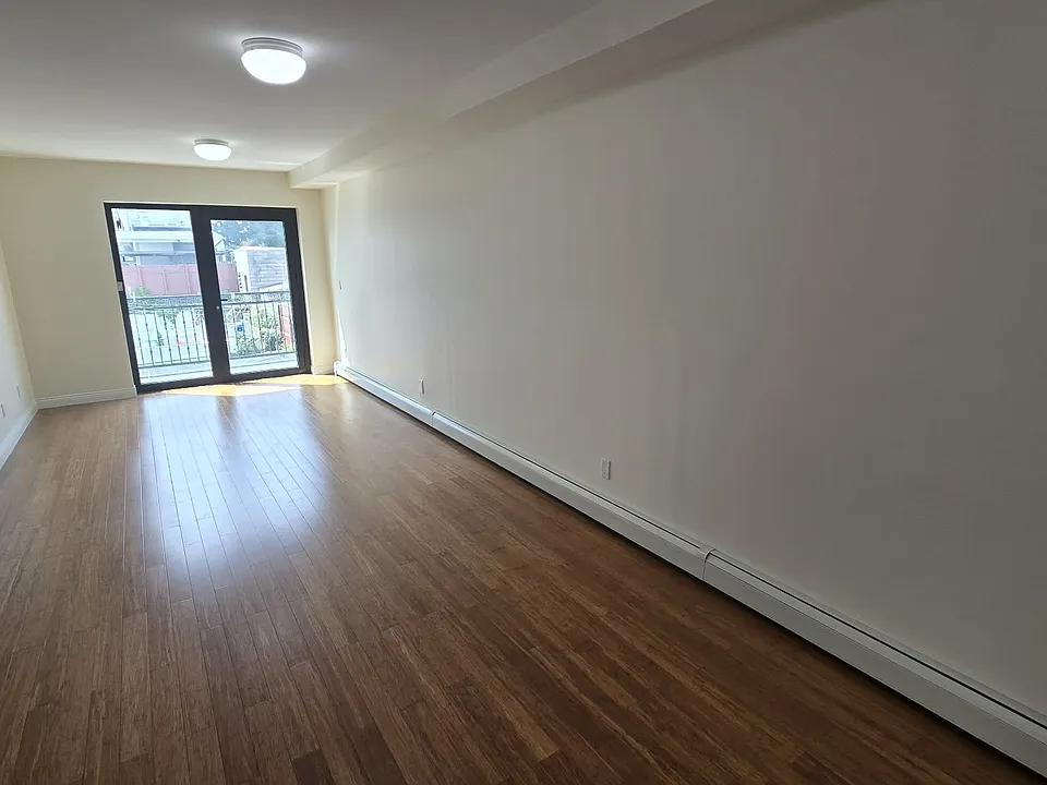 106-14 Astoria Blvd #2