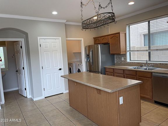 3rd image of 3117 S Southwind Dr