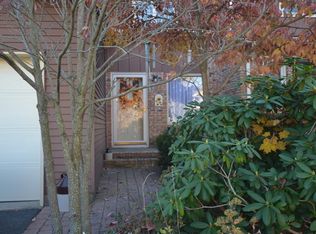 18 Saxonney Cir, Flemington, NJ 08822