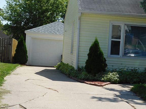 2nd image of 429 N Trunck Ave