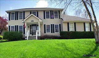 1st image of 1705 N 162nd St