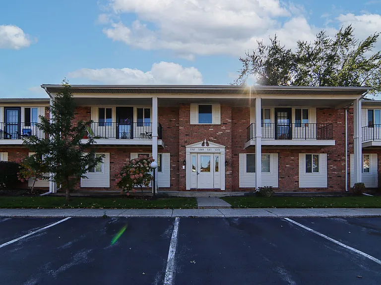 Northcrest Garden Apartments — Photo 22