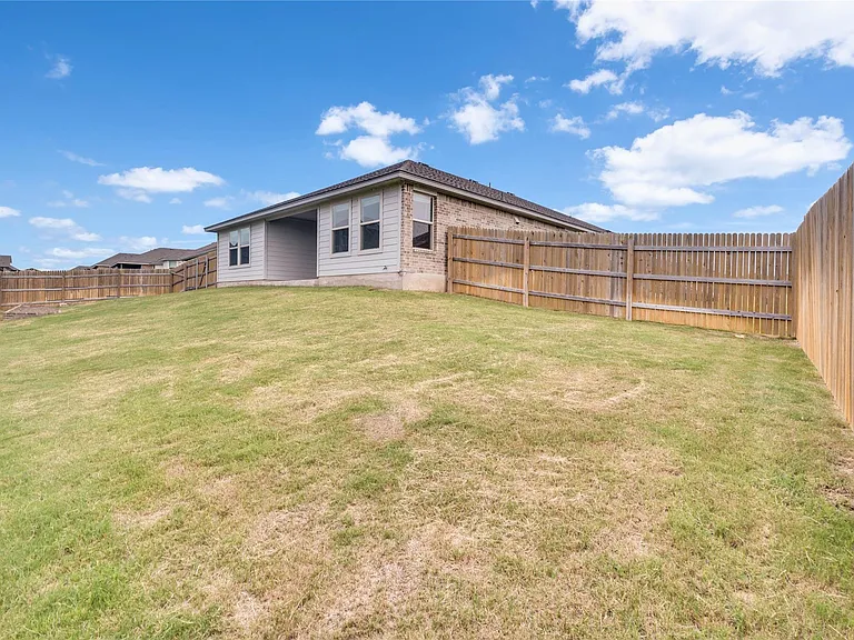 1303 Prospector Trl — Photo 26