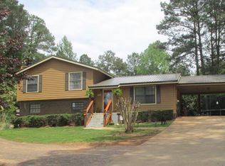 202 Pinehaven Dr, Lagrange, GA 30240