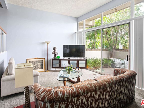 3rd image of 4432 W Kling St #4