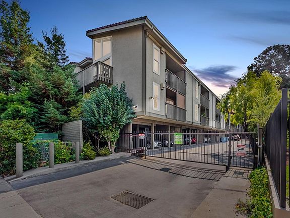 3rd image of 480 E Okeefe St APT 303