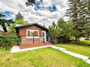264 S 99th Ave SE, Calgary, AB T2J 0J1