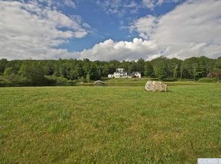 36 Harrington Dr, Austerlitz, NY 12017