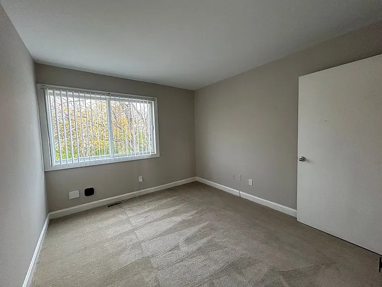 Candlelite Apartments — Photo 109