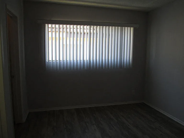 Lido Apartments - 1825 Butler Ave/1822 Colby Ave — Photo 14
