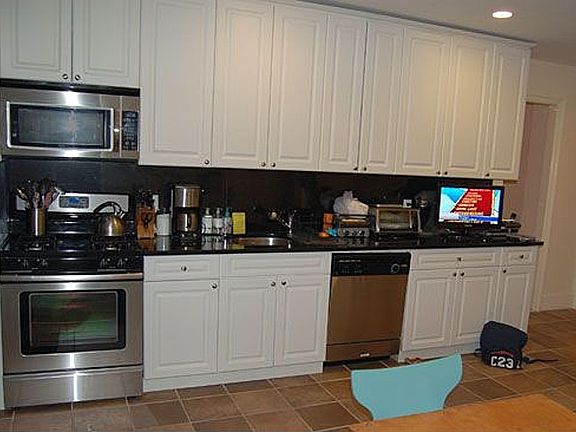 2nd image of 124 W 79th St