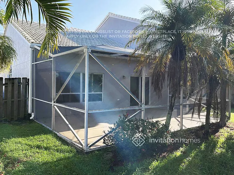 9648 Tavernier Dr — Photo 17