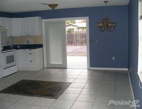 5th image of 2215 Florinda St