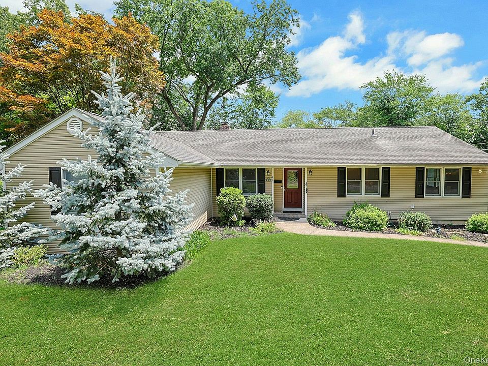 1st image of 42 Briarwood Drive